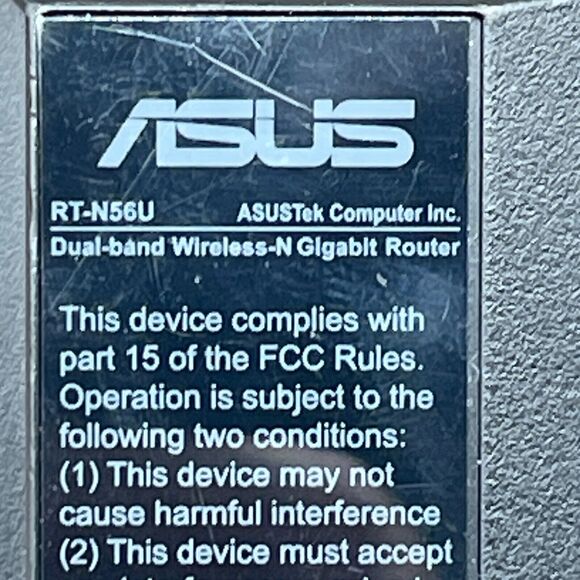 ASUS Dual Band Wireless-N RT-N56U Gigabit Router - Picture 2 of 6